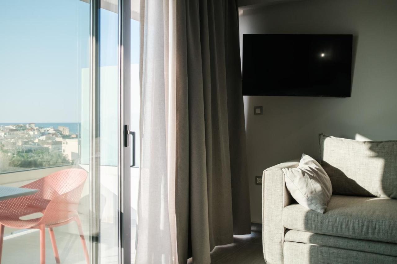 Sky-high Penthouse W. Stunning Views - 03 Apartment Chania (Crete)