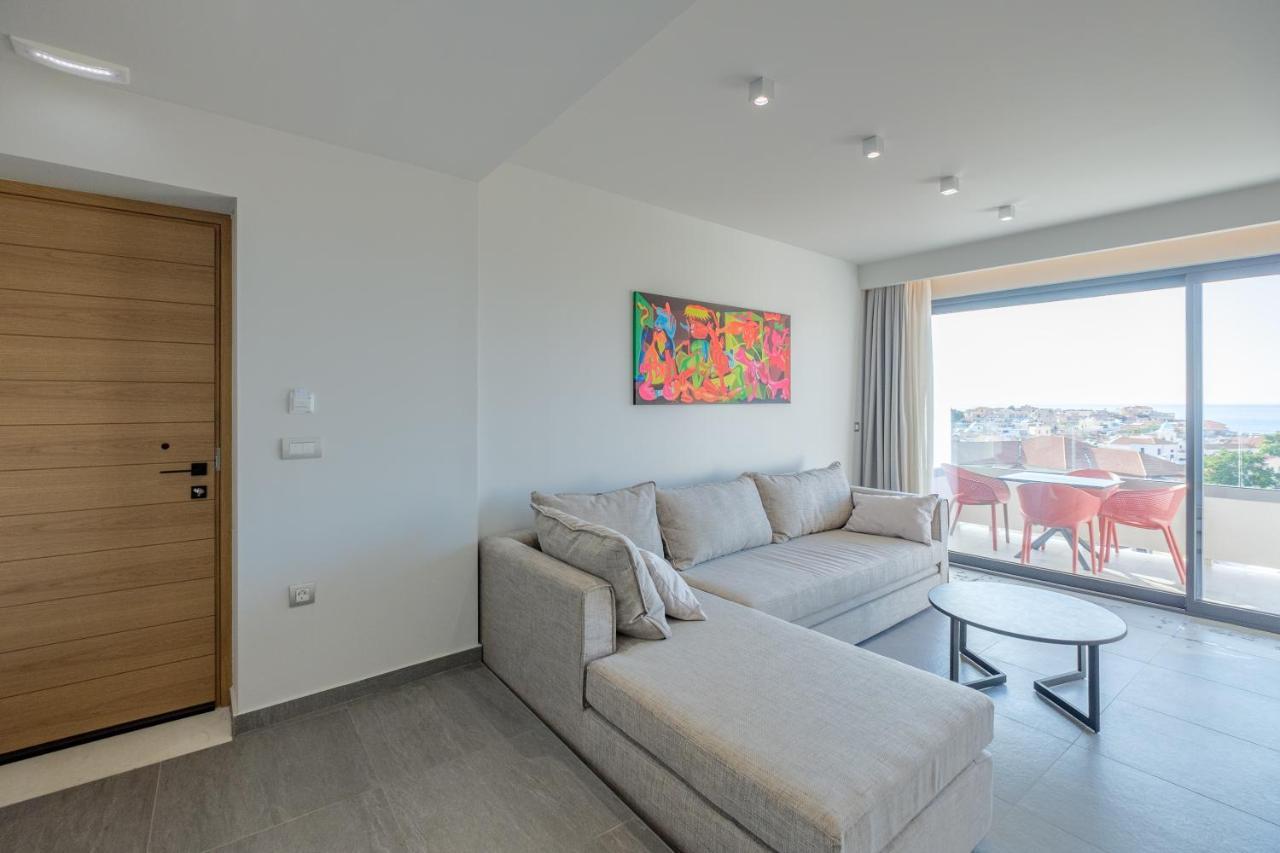 Sky-high 70sqm Penthouse W. Stunning Views - 05 Apartment
