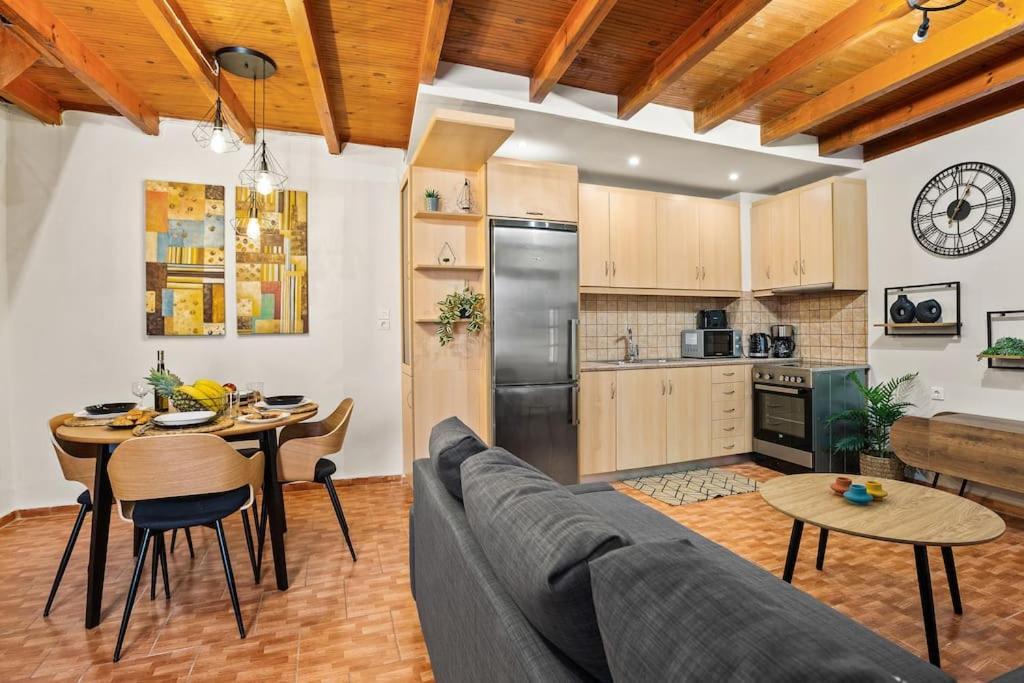 Rodon Maisonette * Chrissi Akti Chania
