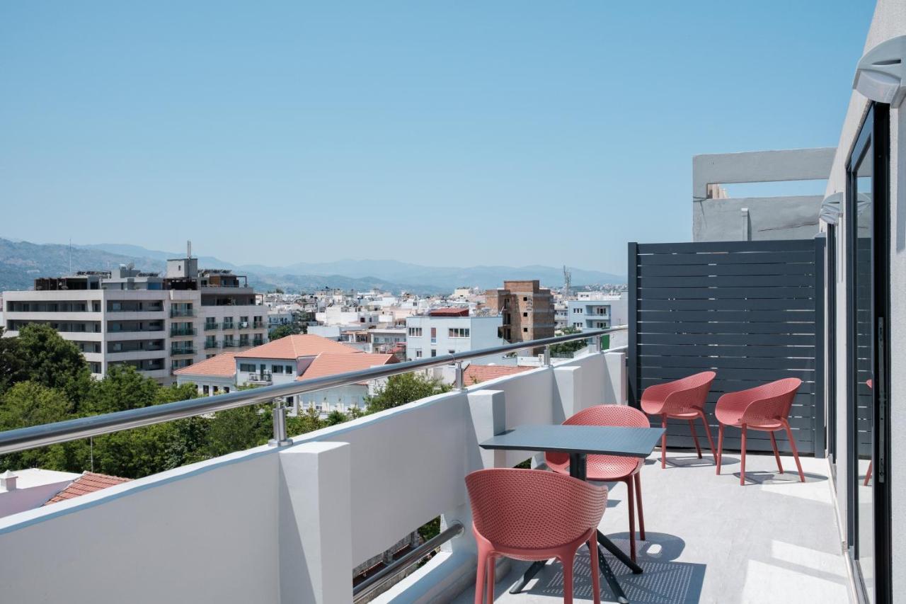 Sky-high Penthouse W. Stunning Views - 02 * Chania (Crete)