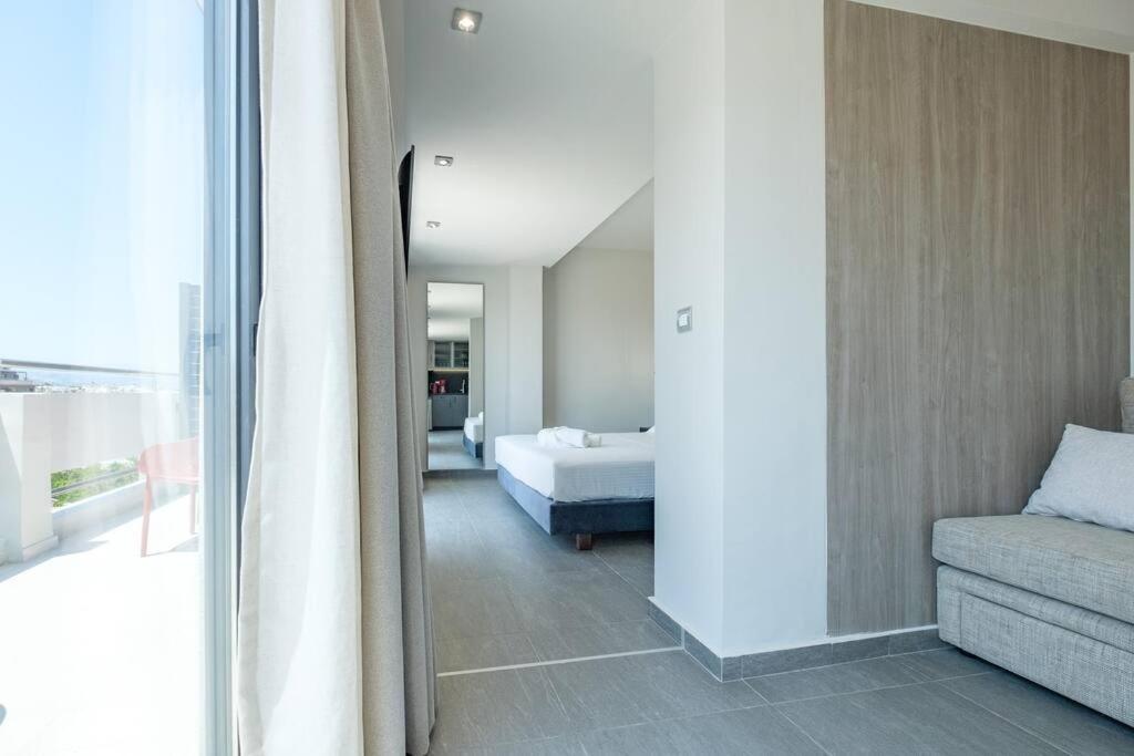 Sky-high Penthouse W. Stunning Views - 04