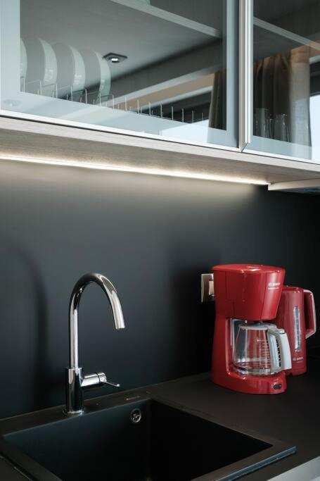 Sky-high Penthouse W. Stunning Views - 04