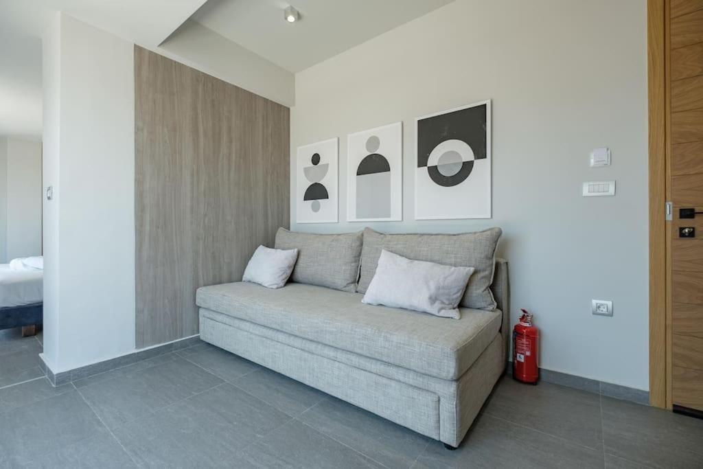 Sky-high Penthouse W. Stunning Views - 04 *