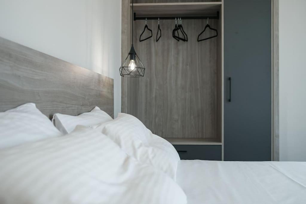 Sky-high Penthouse W. Stunning Views - 04 Apartment Chania (Crete)