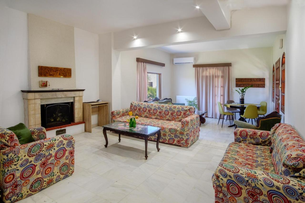 Villa Thalia In Chania Pelekapina Chania (Crete)