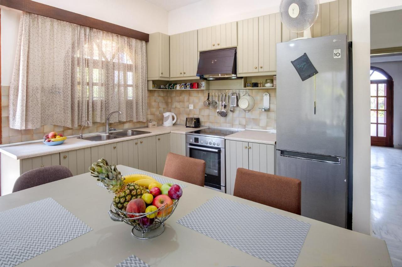Villa Thalia In Chania Pelekapina *