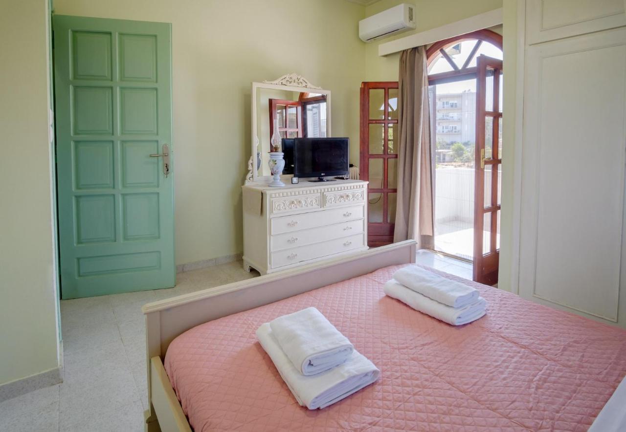 Villa Thalia In Chania Pelekapina Chania (Crete)