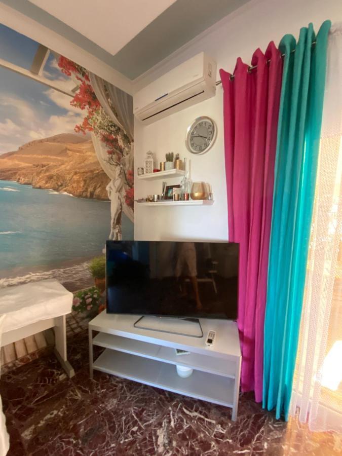 Apartment At The Beach! +10min= Port&center. Chania (Crete)
