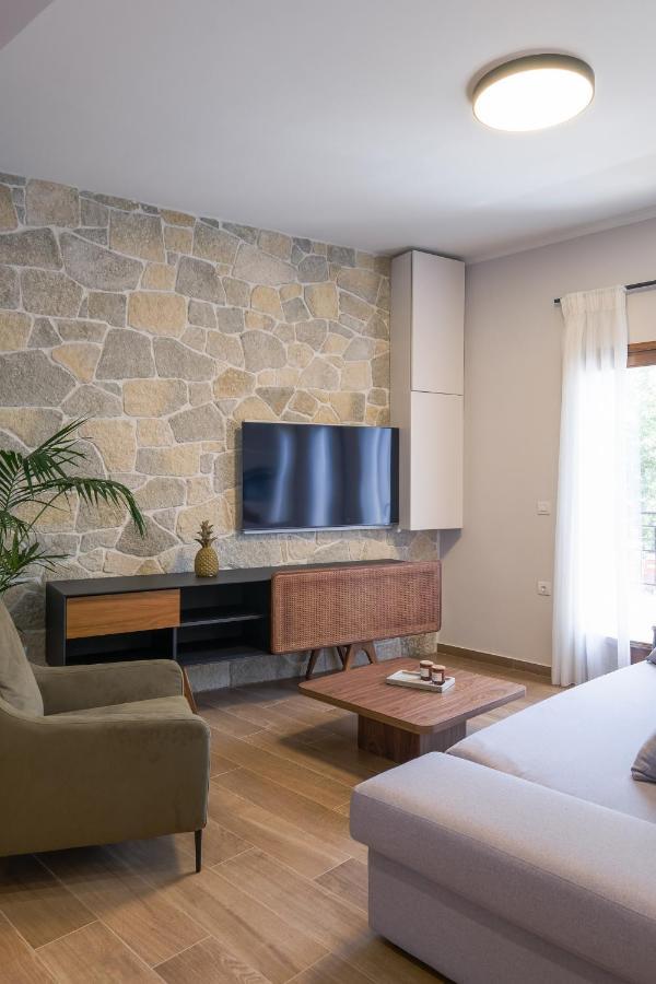 In Heart Of Old Town Saint Rocco's Chic Apartment *