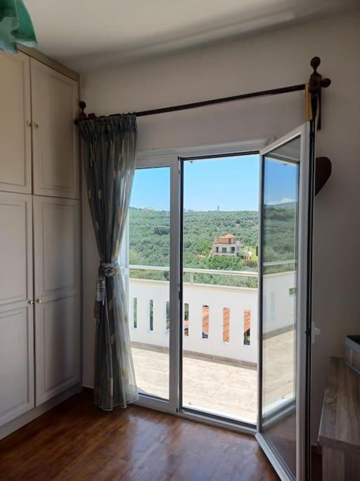 Casa Dastele Remarkable Seaview 5' From The Sea Villa