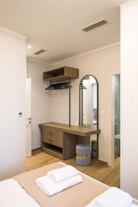 In Heart Of Old Town Saint Rocco's Chic Apartment *