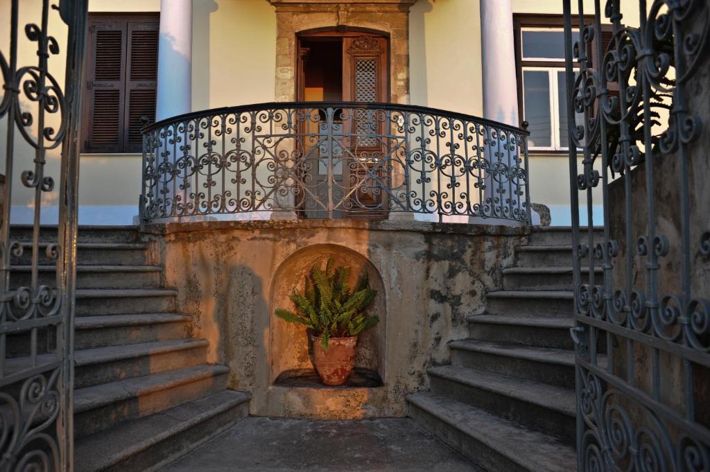 Doma Chania (Crete)