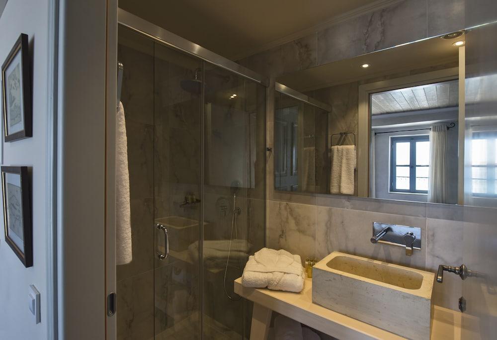 Hotel Elia Zampeliou 3*