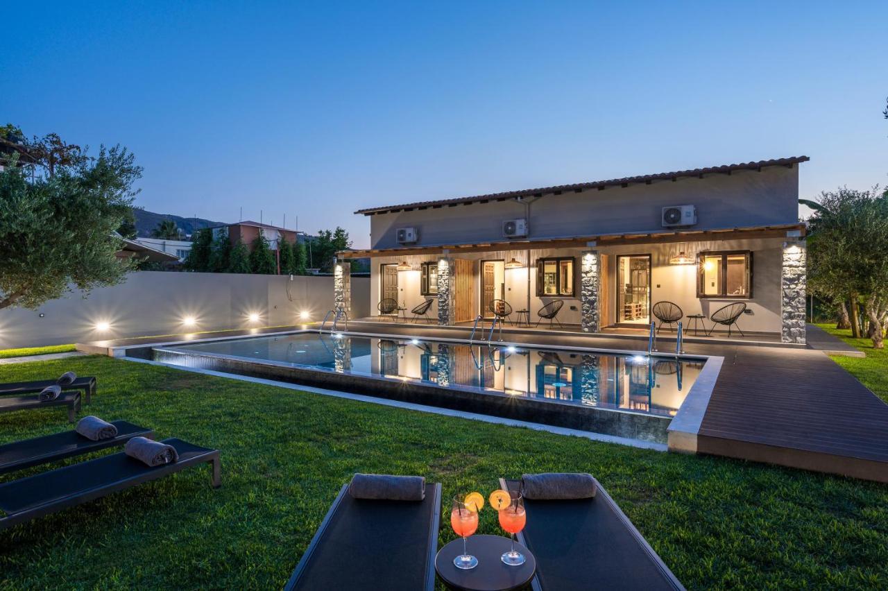 Eightyfour Living With Private Pool Villa