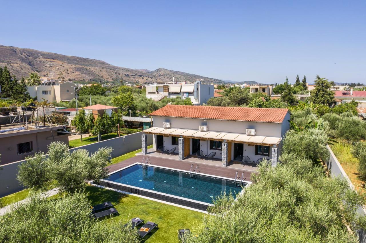 Eightyfour Living With Private Pool *