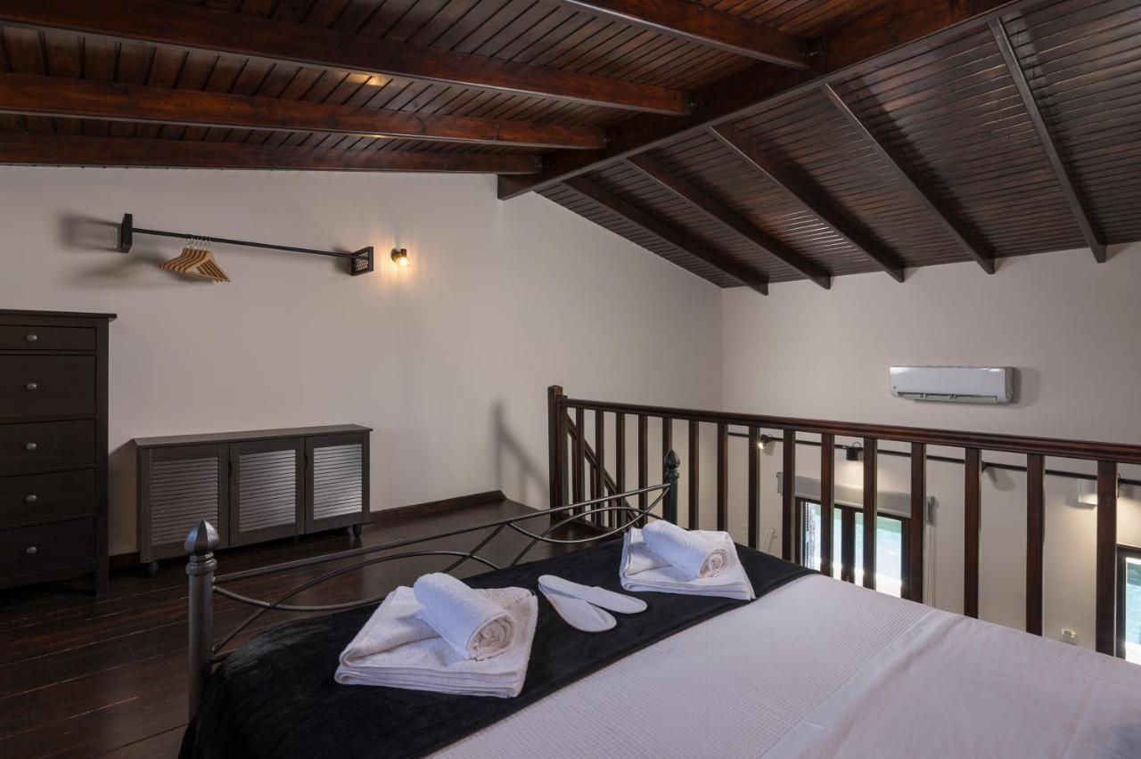 Eightyfour Living With Private Pool * Chania (Crete)