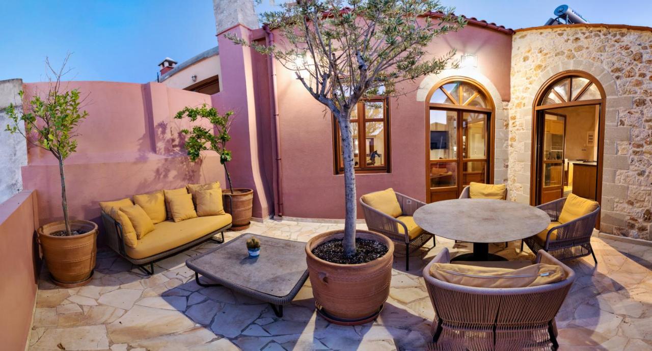 Luminous A House Of Luxury