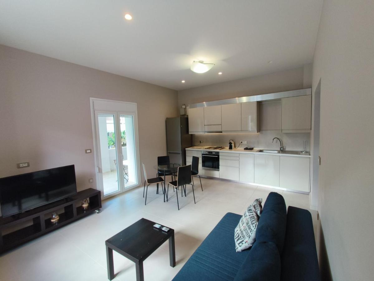 Evelmar - Dagli Apartment *