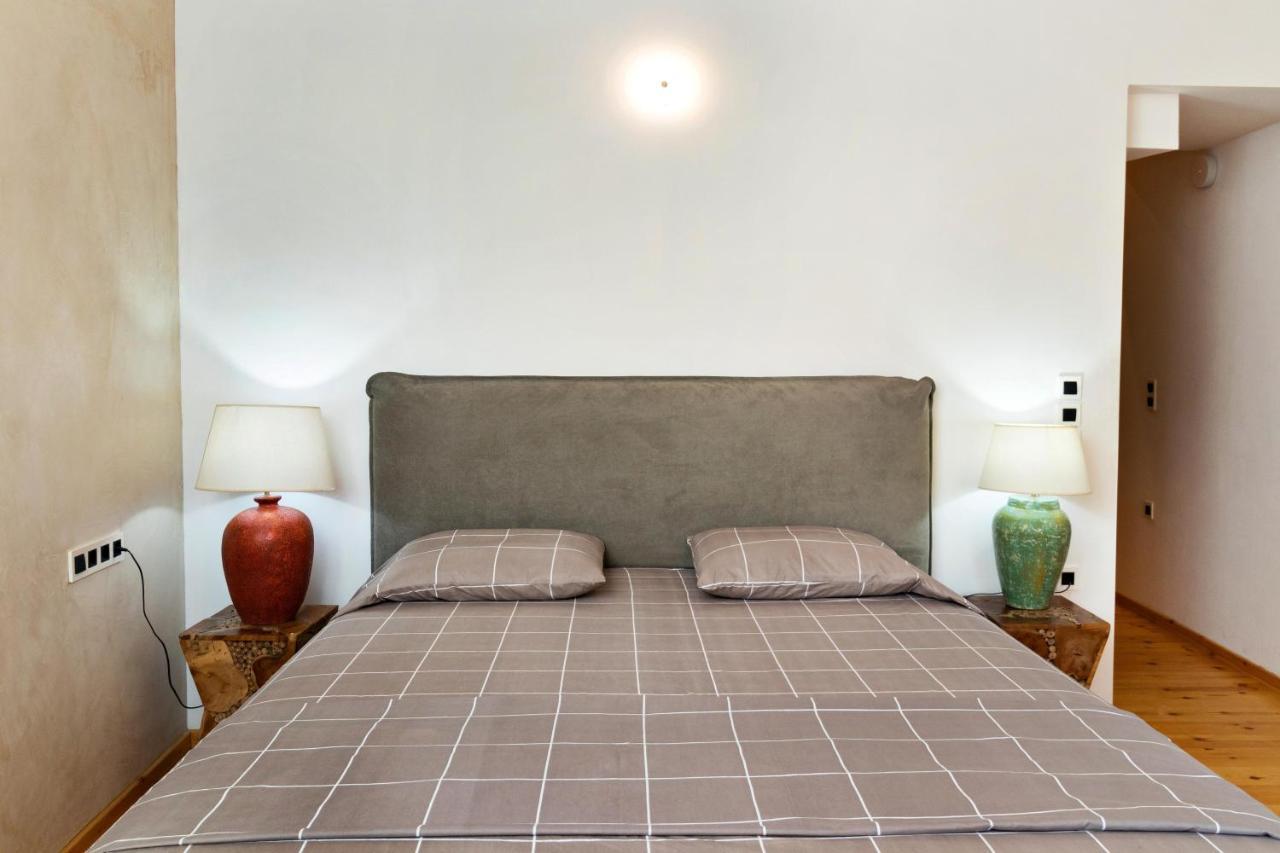 Luminous A House Of Luxury Apartment