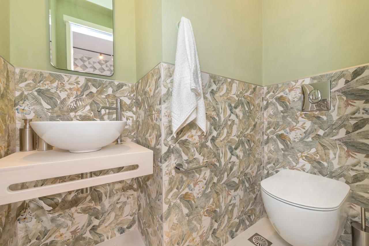 Jasminestay - Two Bedroom With Backyard Appartement *