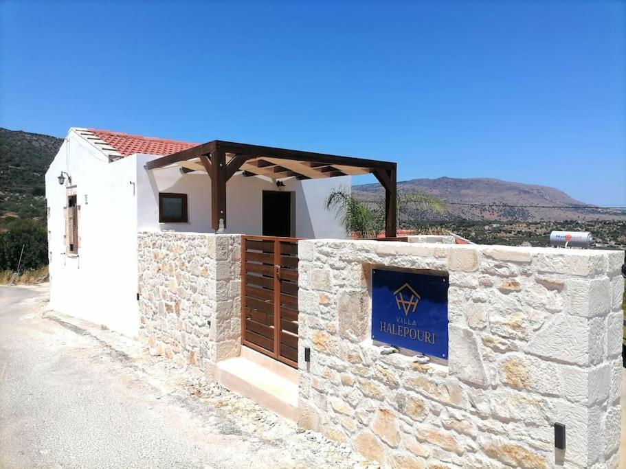 Villa Halepouri *