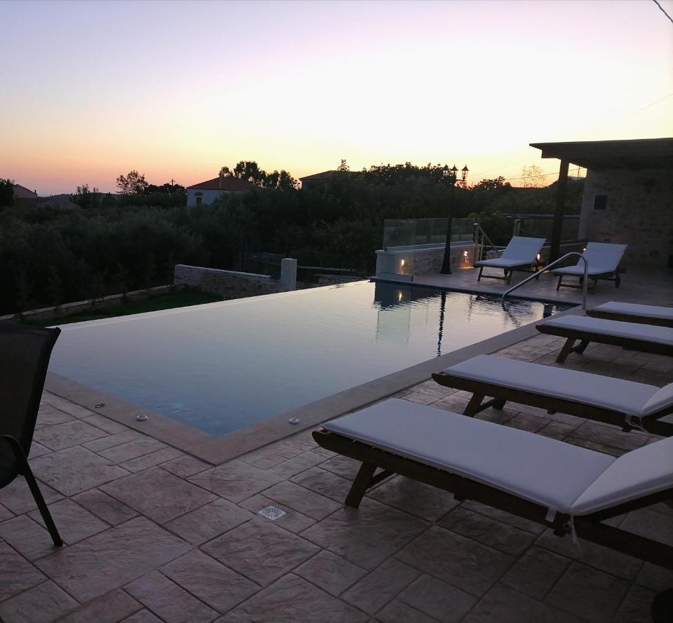 Halepouri Villa *