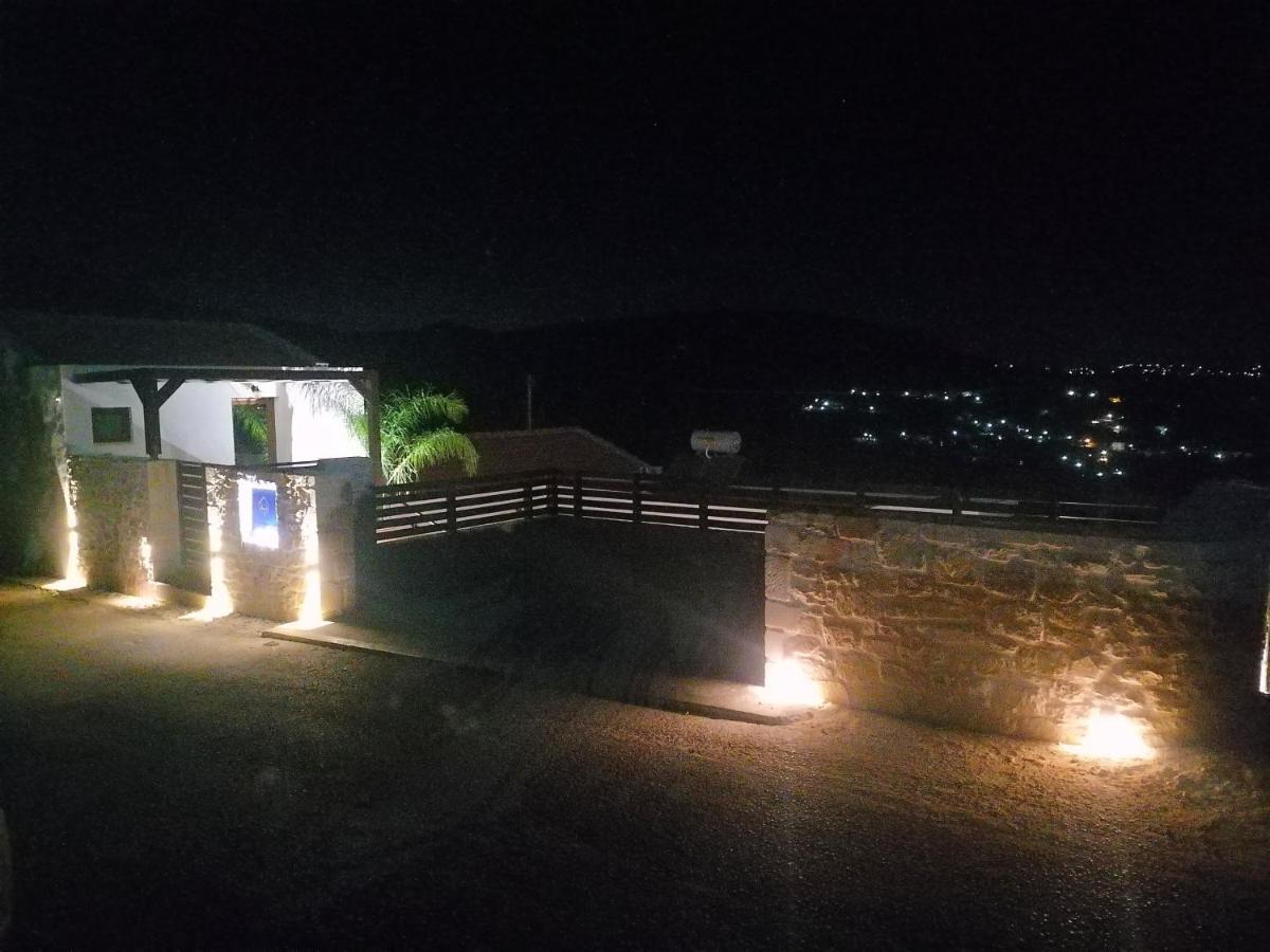 Halepouri Villa *