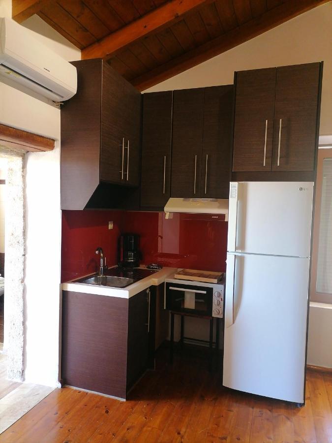 Halepouri Apartment *