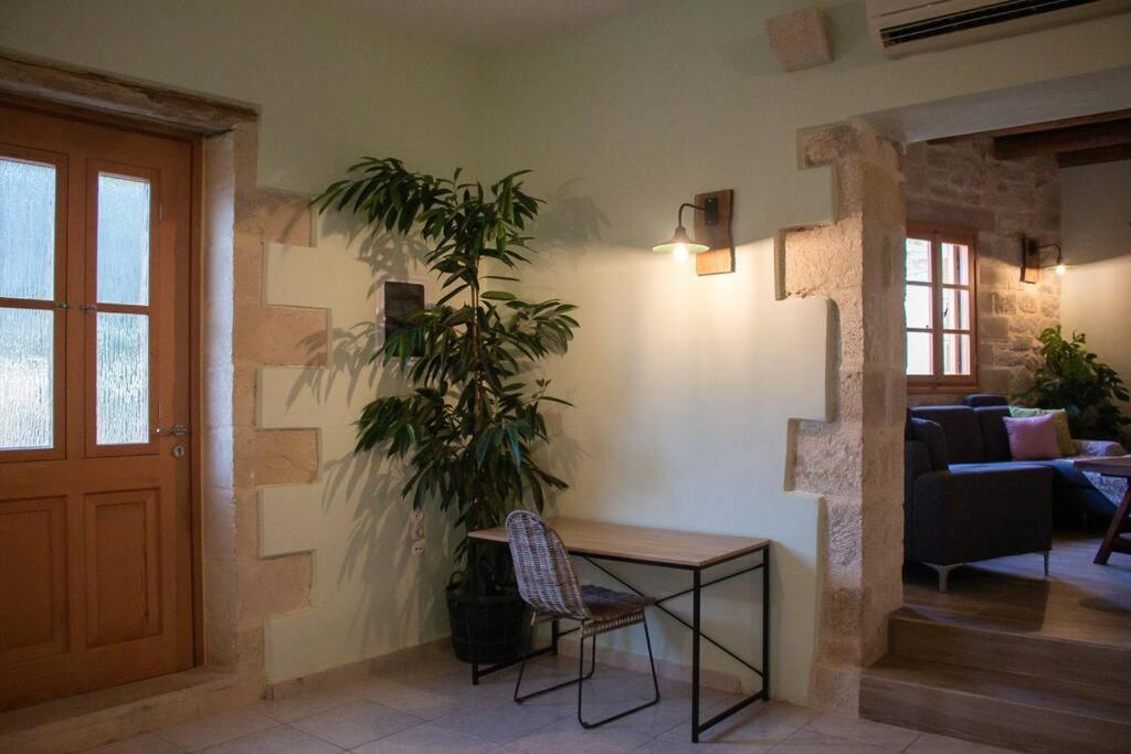 Amygdalia Traditional House Holiday home