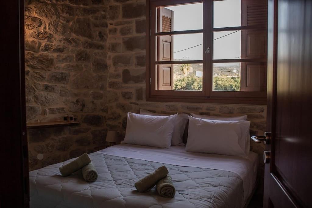 Amygdalia Traditional House Holiday home *
