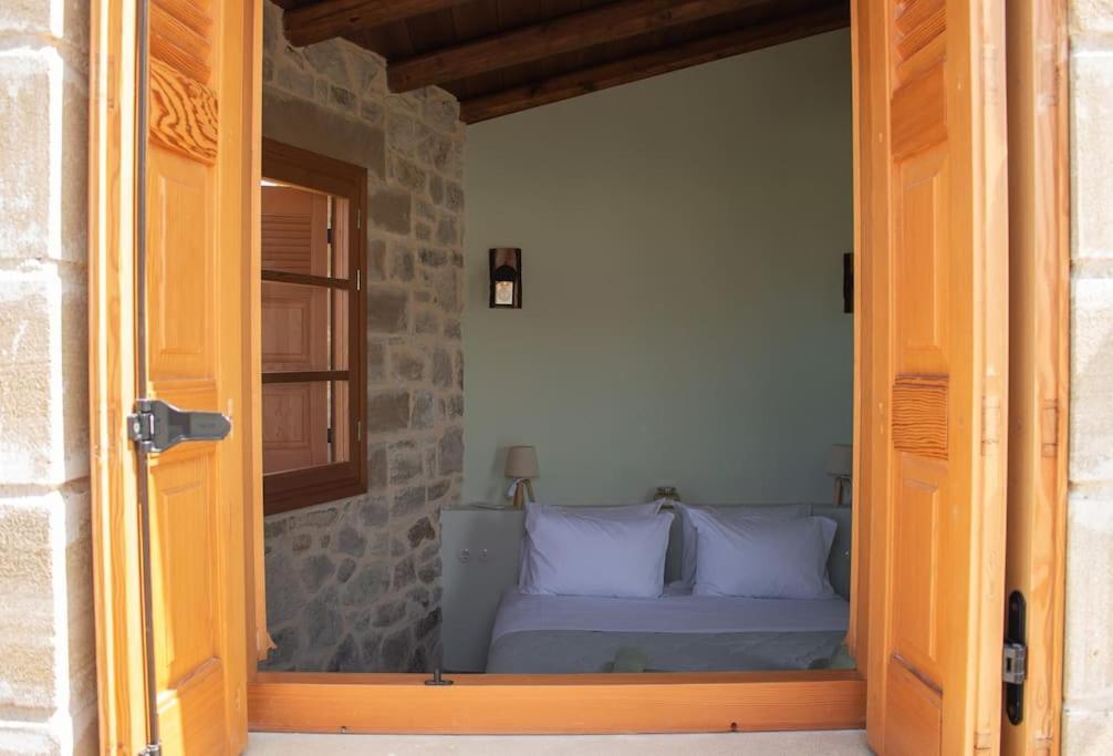 Amygdalia Traditional House