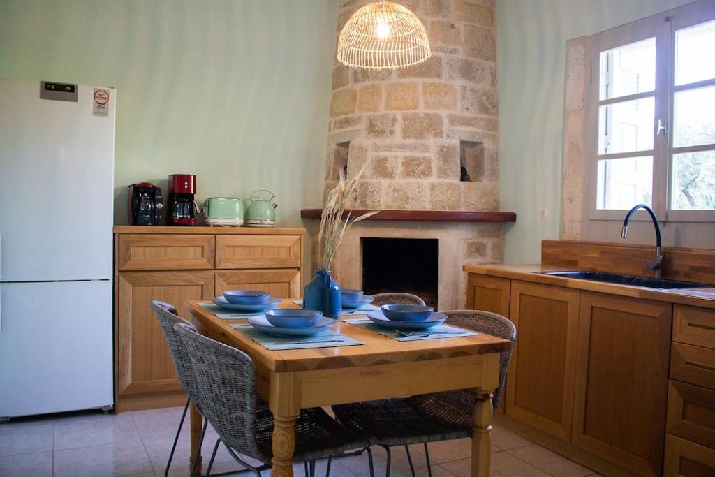 Amygdalia Traditional House Holiday home