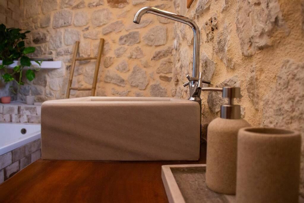 Holiday home Amygdalia Traditional House *