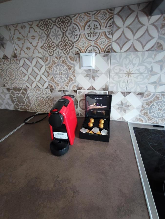 Watch Penthouse Center & Parking Apartment