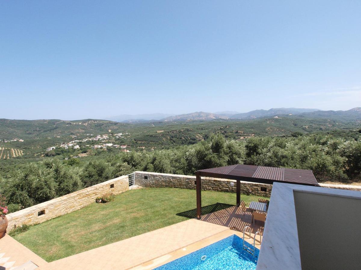 Rotunda B Villa