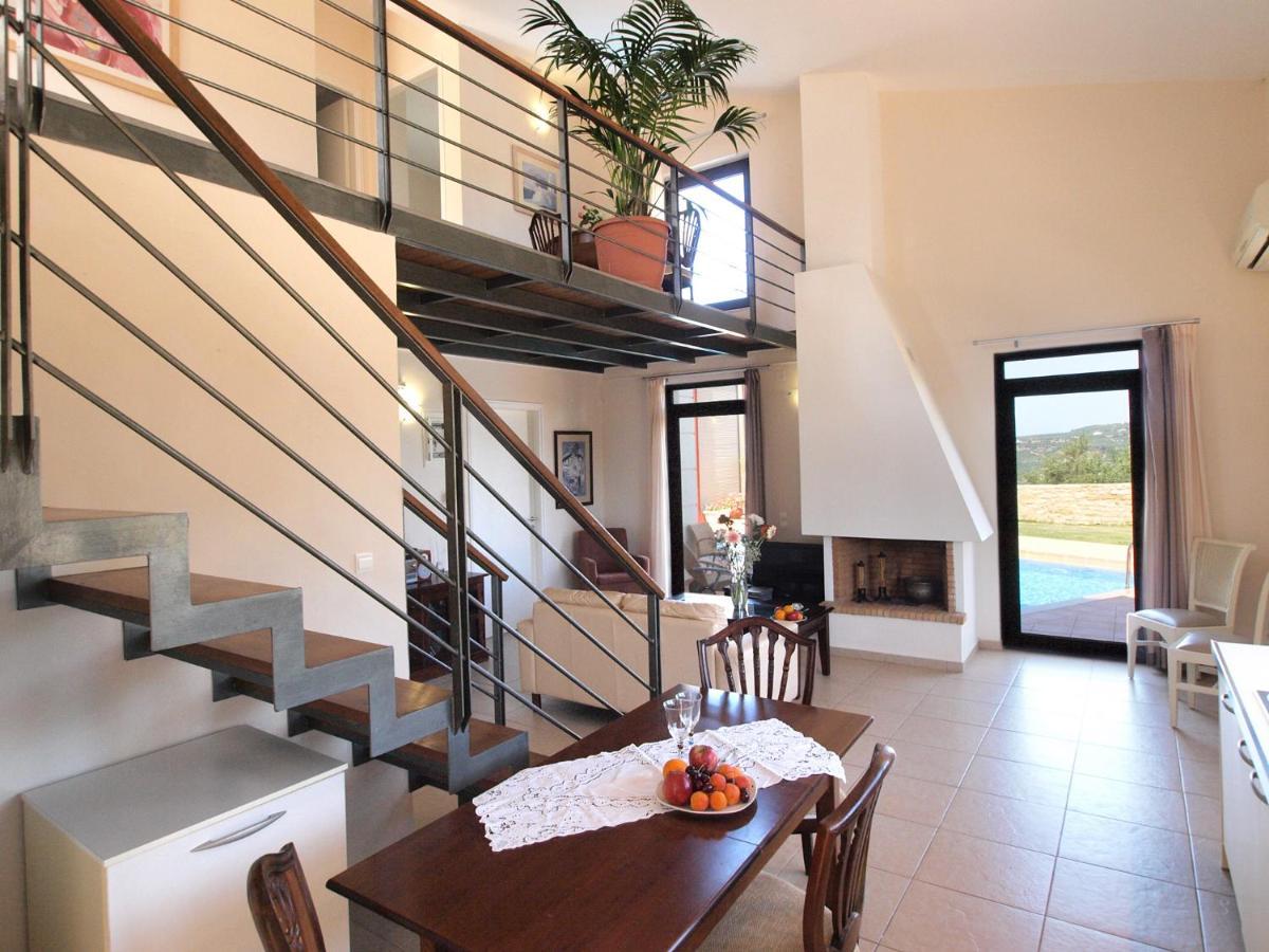 Rotunda B Villa *
