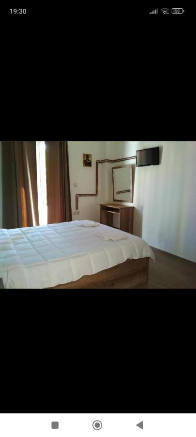 D. Beloni Aparthotel *