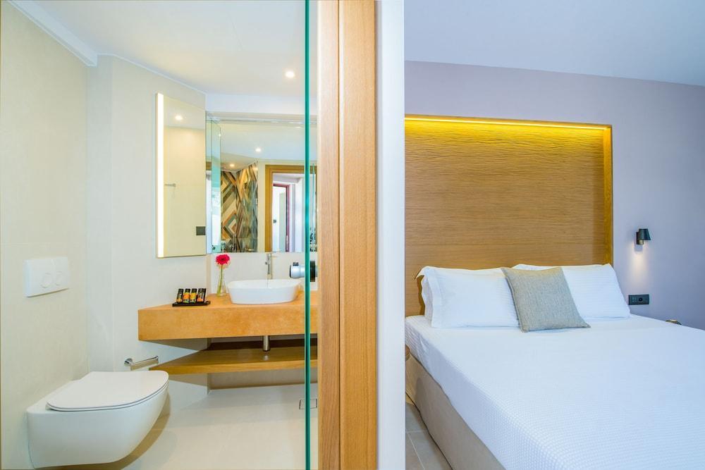 Hotel M