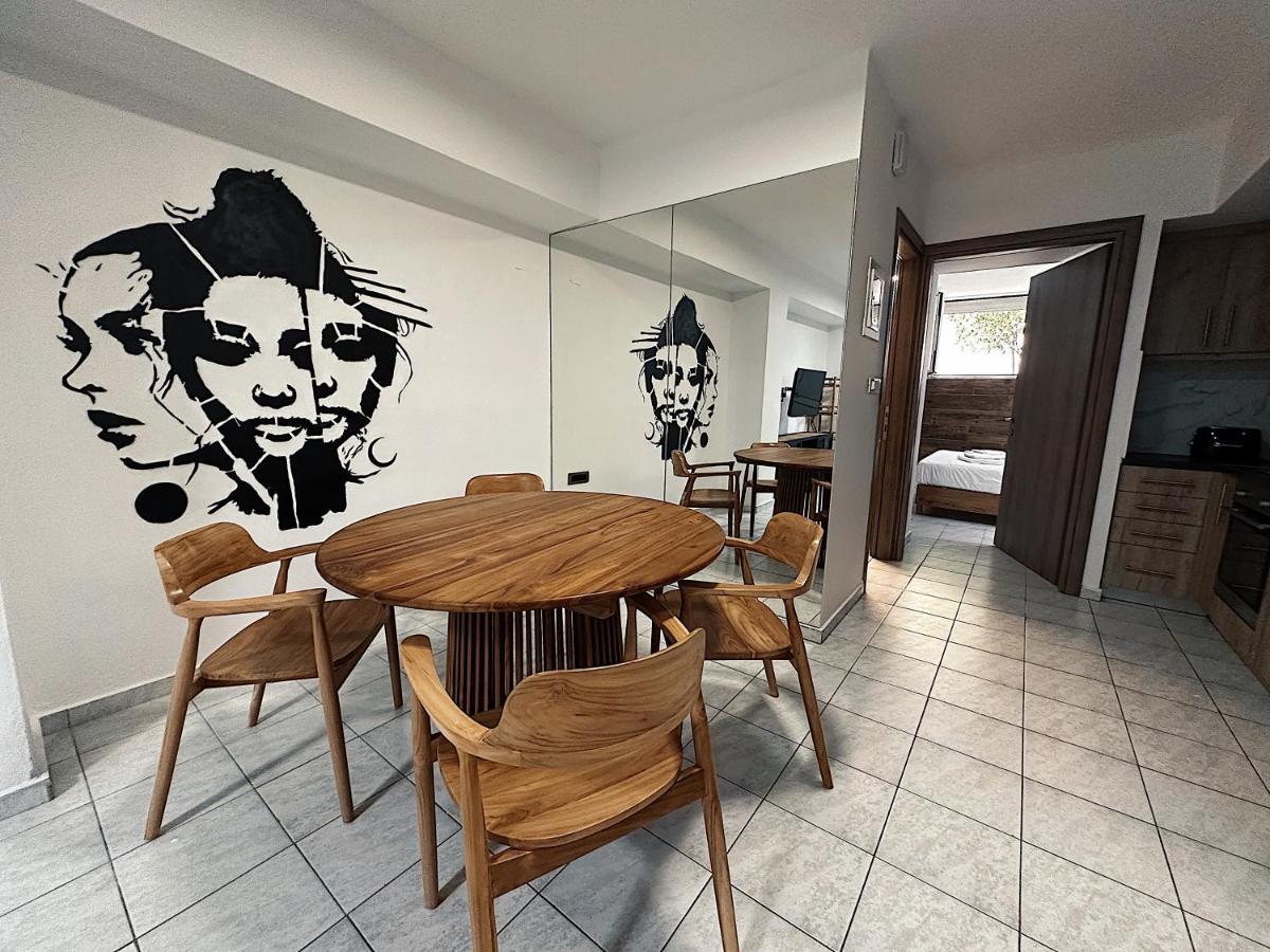 Malibu Deluxe Apartment Apartment *