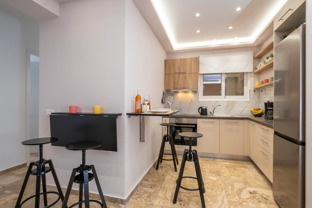Urban Elegance, 3-bedroom Flat In Heart Of Chania Apartment *