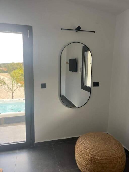 Apartment Ek Ornelakis, Luxury With Jacuzzi