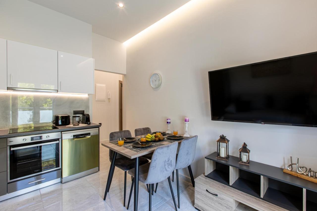 Apartment Neaira Near The