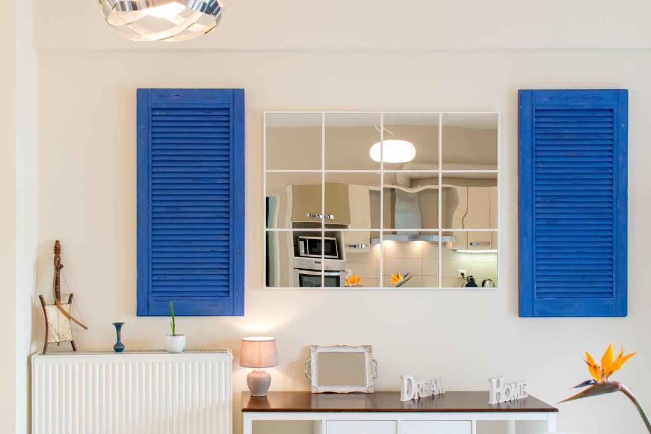 Apartment Blue Iris: Stylish Just 10 Minutes Walk From Old Town Chania *