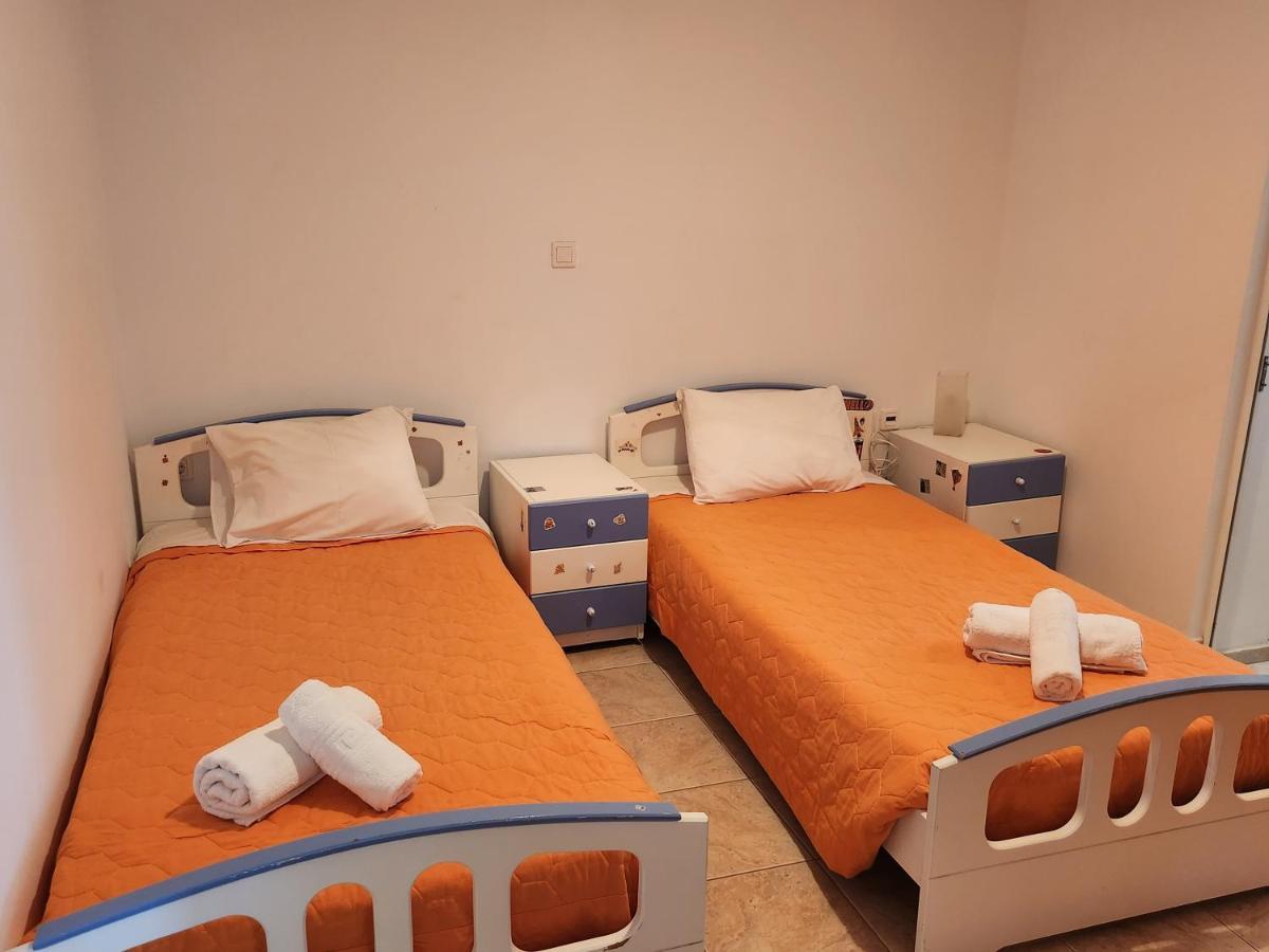 Apartment Nora In Almyrida
