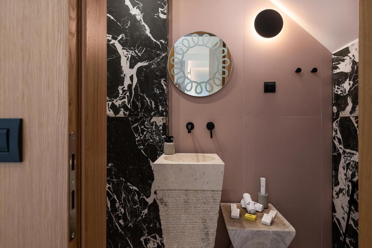 Domi Luxury By Cura Collection *