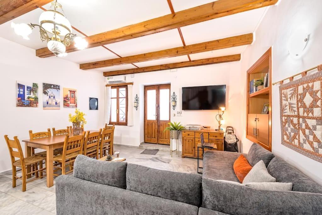 Yiayia's Place In Chania Holiday home *