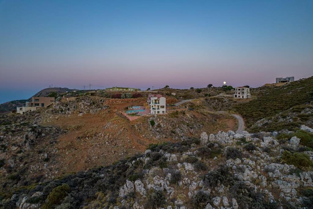 Lia With Private Eco Pool - Amazing View Apartment