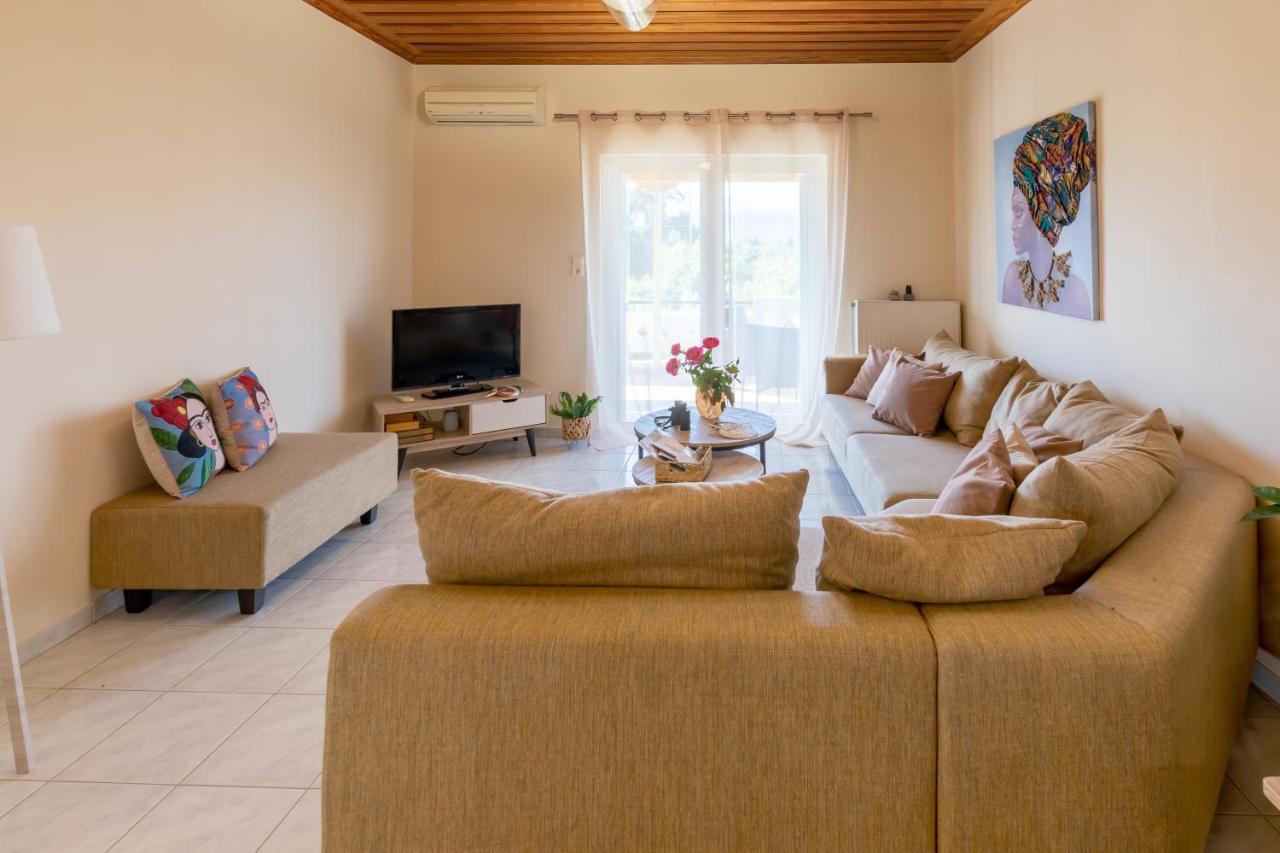 Aelia Apartment *