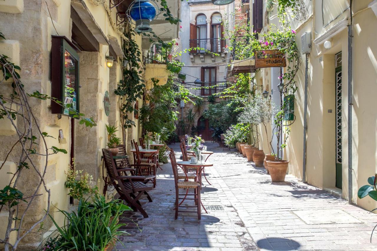 Homestay Ifigenia Trad.rooms In Oldtown By.marios Chania (Crete)