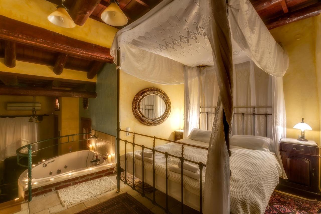 Homestay Ifigenia Trad.rooms In Oldtown By.marios Chania (Crete)